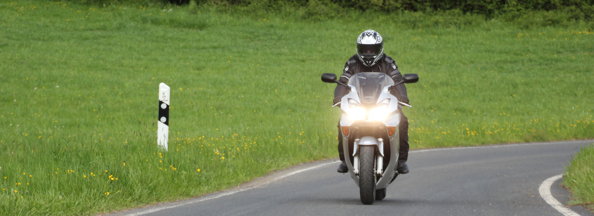 Motorrijbewijspoint Hoogeloon spoedopleiding motorrijbewijs