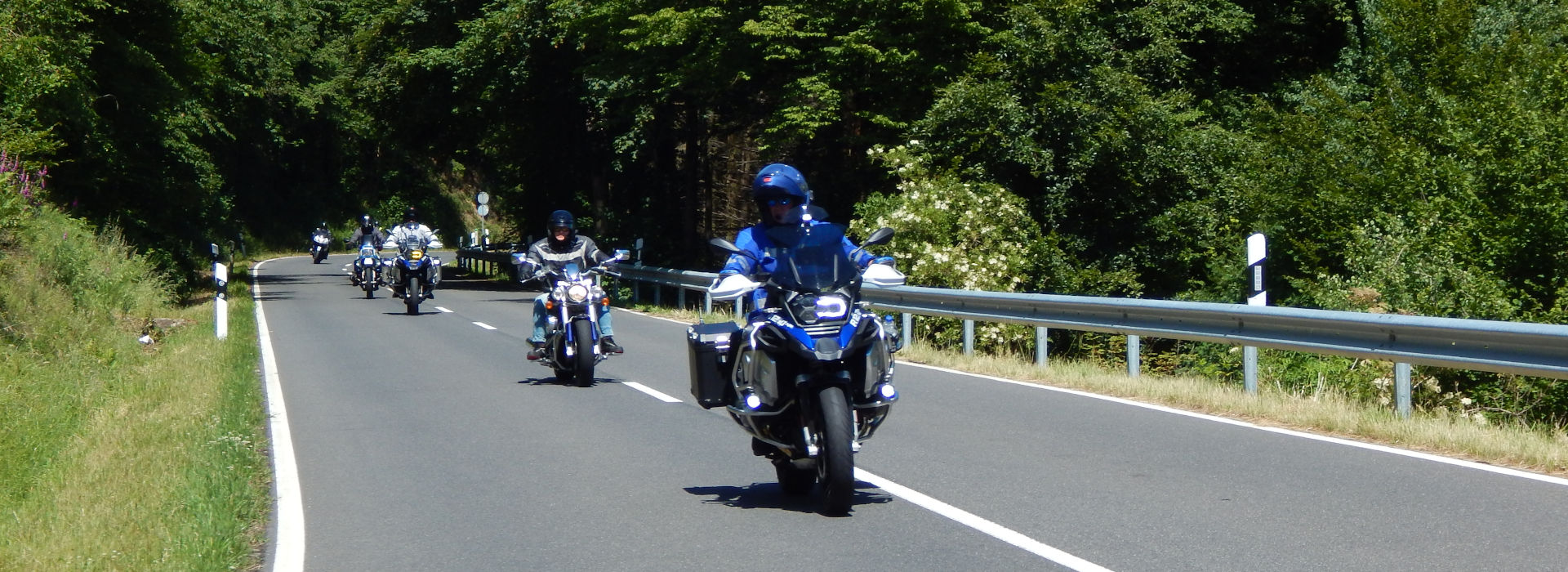Motorrijbewijspoint Horst contact